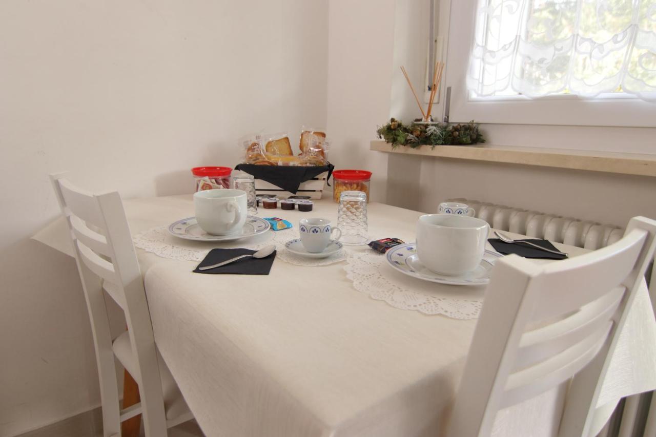Atelier Leopardi In Meran Apartman Kültér fotó